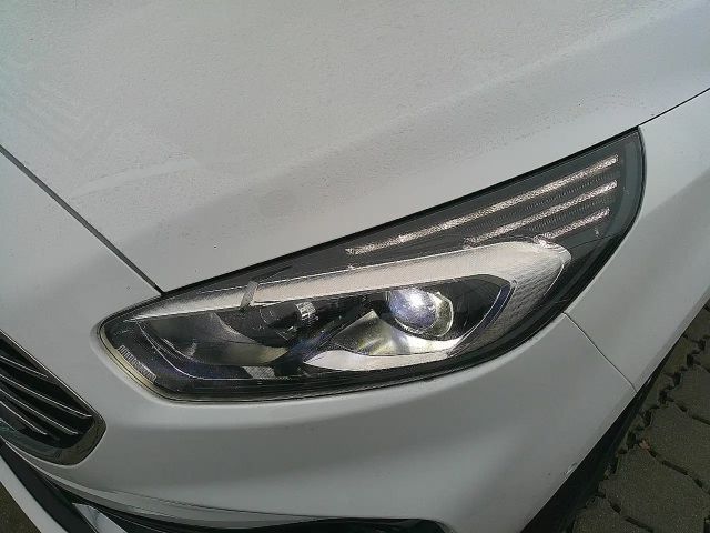 Ford Galaxy Titanium