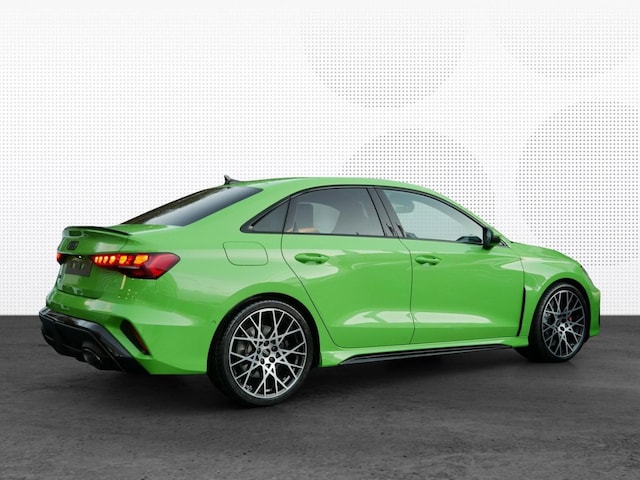 Audi RS3 Quattro S-Tronic Sedan