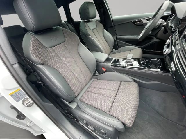 Audi A4 45 TFSI Avant Quattro S-Line