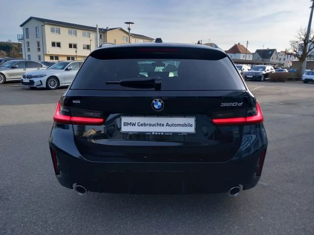 BMW 320 320d M-Sport Touring