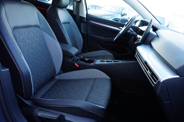 Volkswagen Golf 1.5 TSI DSG