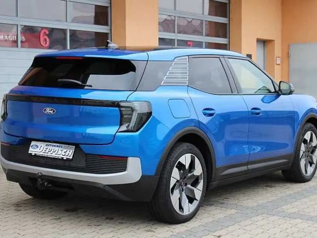 Ford Explorer Premium RWD