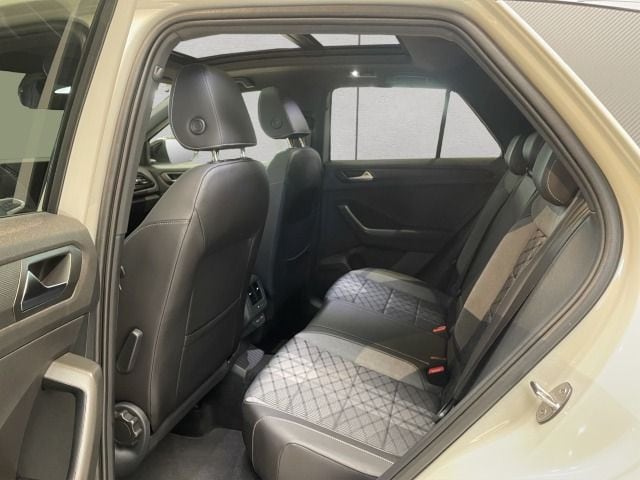 Volkswagen T-Roc 1.5 TSI DSG R-Line