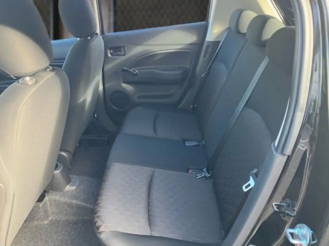 Mitsubishi Space Star Inform Star