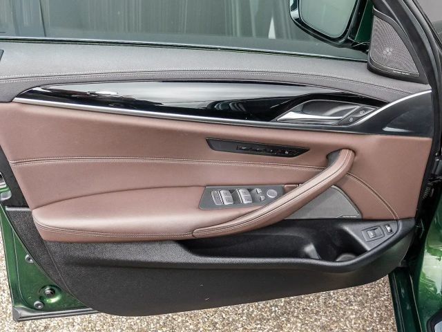 BMW 530 530e Luxury Line Touring