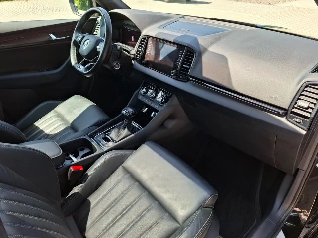 Skoda Karoq Sportline4x4*NAVI*VOLLLEDER*PDCv+h*RFK*SHZv+h*ACC*