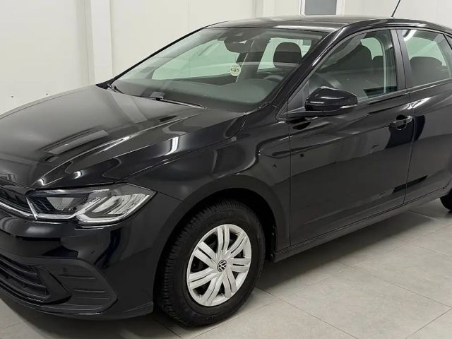 Volkswagen Polo 1,0*8 Fach*Parksensoren*Apple Carplay*Android A...