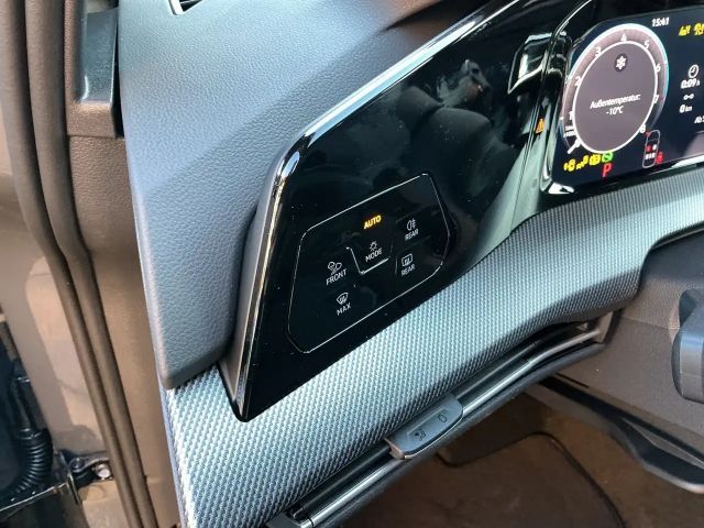 Volkswagen Golf DSG Sport