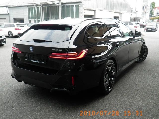 BMW i5 eDrive40