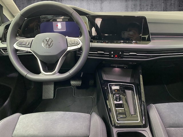 Volkswagen Golf Style