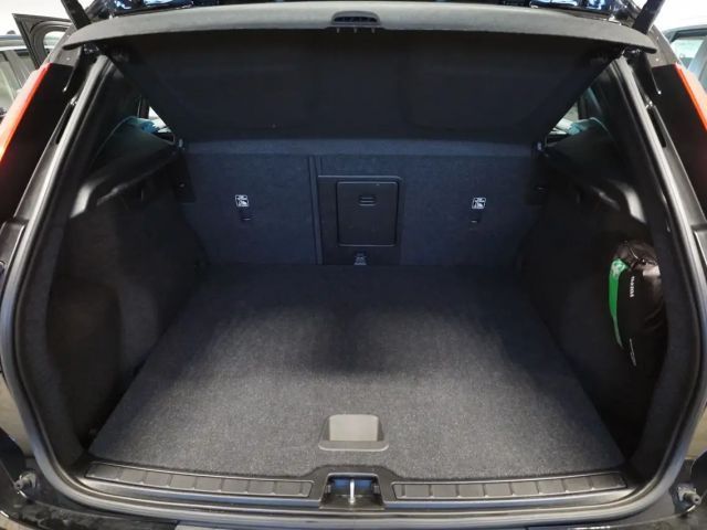 Volvo XC40 Recharge T4