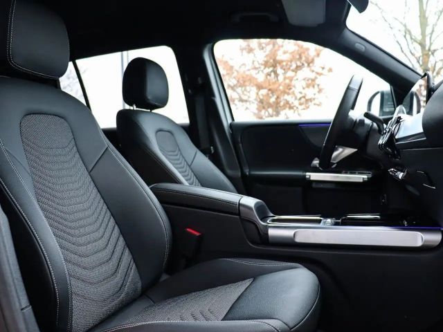 Mercedes-Benz GLB 200 4MATIC GLB 200 d