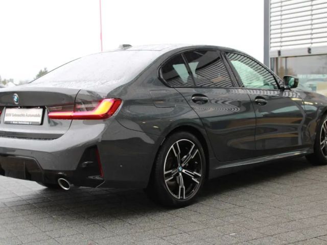 BMW 318 318i M-Sport Sedan
