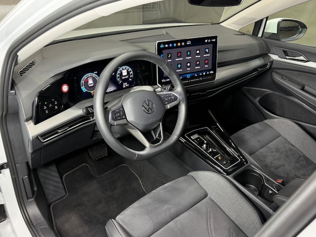 Volkswagen Golf 1.5 eTSI DSG Style