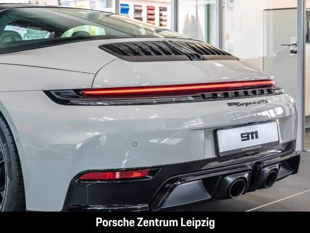 Porsche 992 4 Coupé GTS Targa