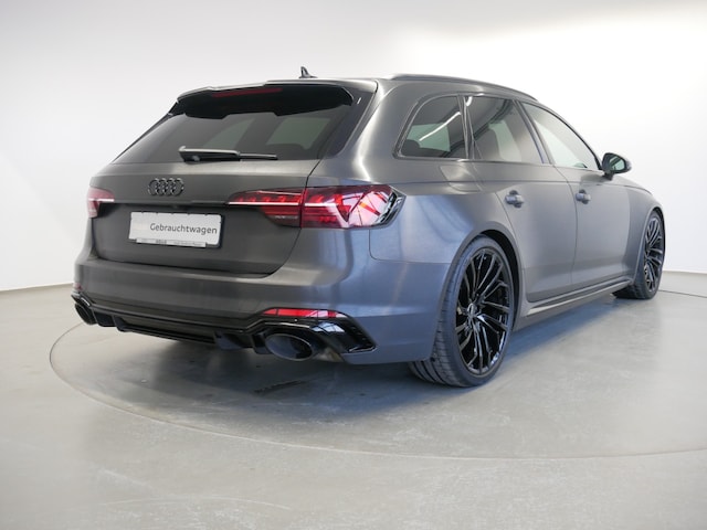 Audi RS4 Avant Quattro