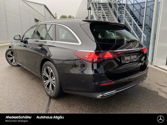 Mercedes-Benz E 200 AVANTGARDE Estate