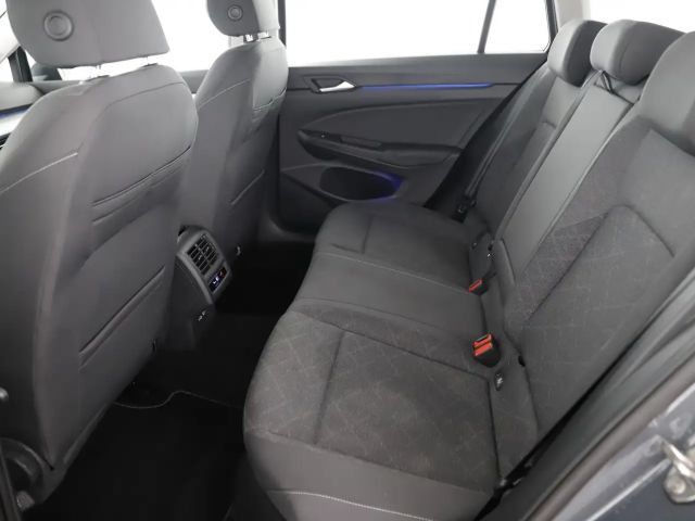 Volkswagen Golf Life Variant