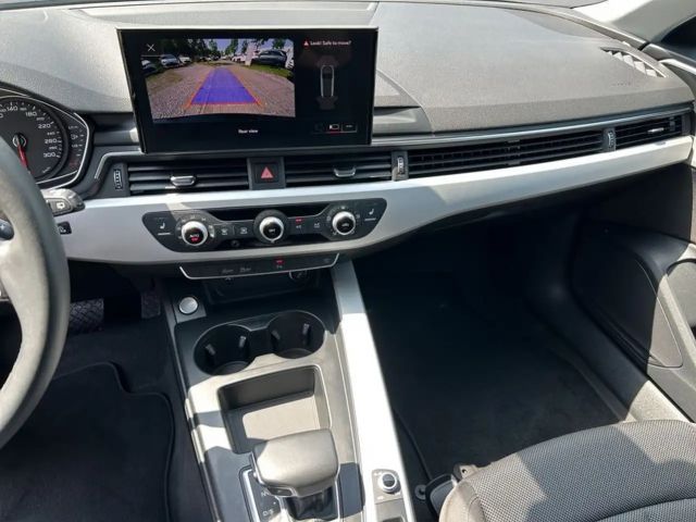 Audi A4 35 TFSI Avant S-Line S-Tronic