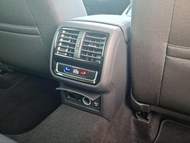 Volkswagen Passat 2.0 TDI Business DSG Variant