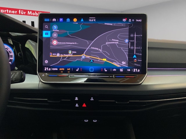 Volkswagen Golf 1.5 TSI BMT Golf VIII