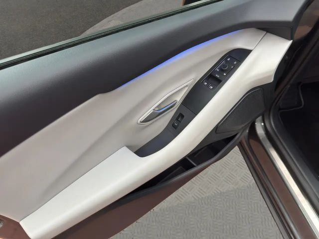 Ford Explorer Premium RWD