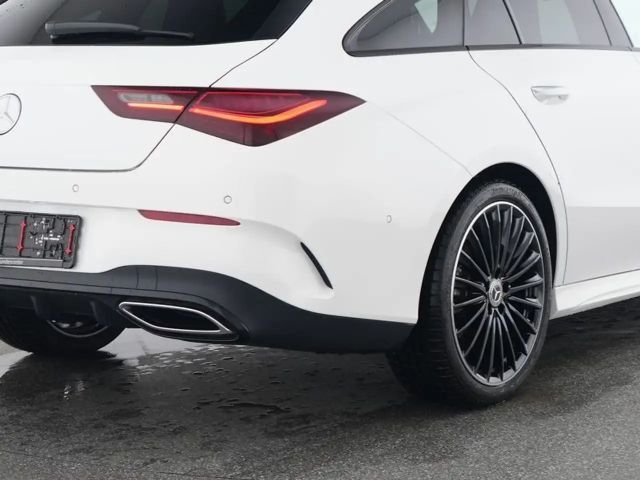 Mercedes-Benz CLA 200 AMG Line