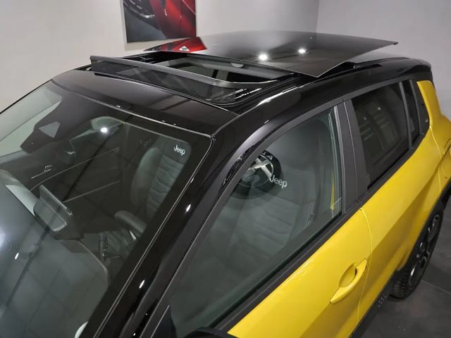 Jeep Avenger Full-Electric Summit