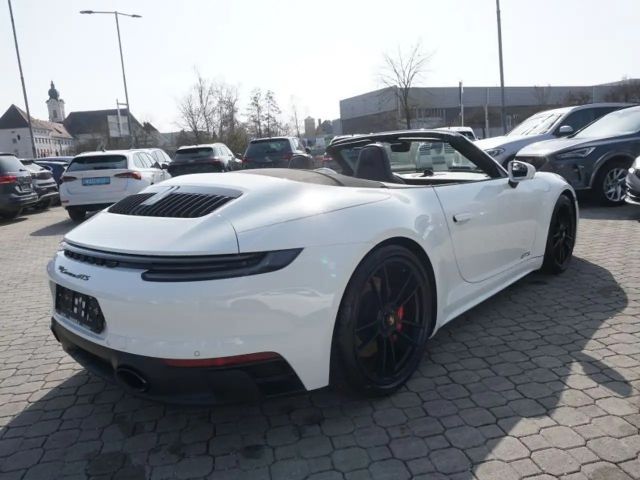 Porsche 911 Cabriolet Carrera GTS