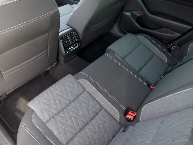 Volkswagen Passat 1.5 TSI Business DSG Variant