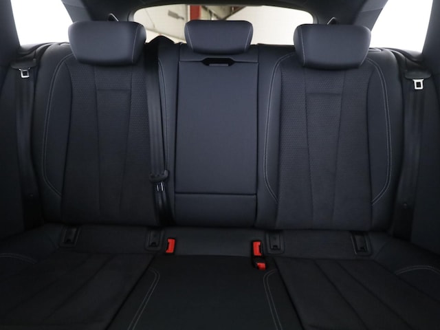 Audi A4 35 TFSI Avant S-Line S-Tronic