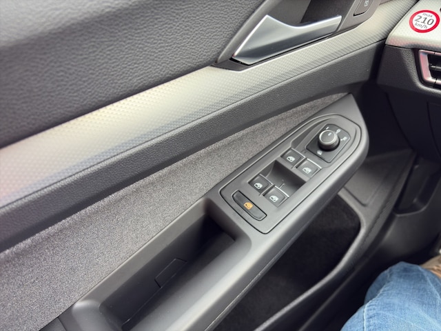 Volkswagen Golf 1.5 eTSI DSG Golf VIII Move