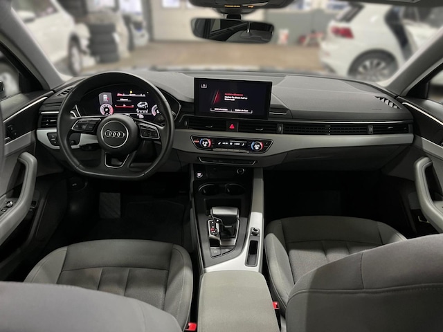 Audi A4 35 TFSI Avant S-Line S-Tronic