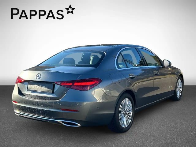 Mercedes-Benz C 200 C 200 d Sedan