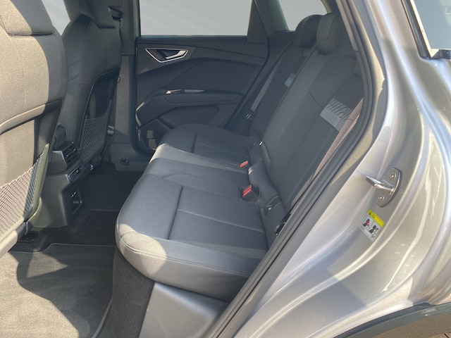 Audi Q4 e-tron SUV 45 e-tron Audi Q4 e-tron