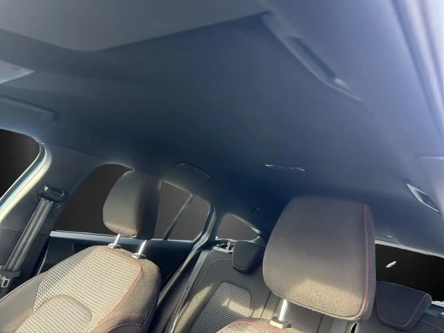 Ford Focus EcoBoost ST Line