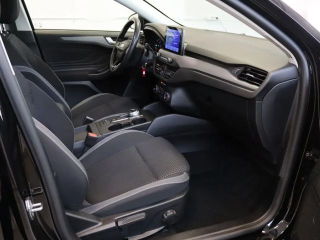 Ford Focus Cool & Connect