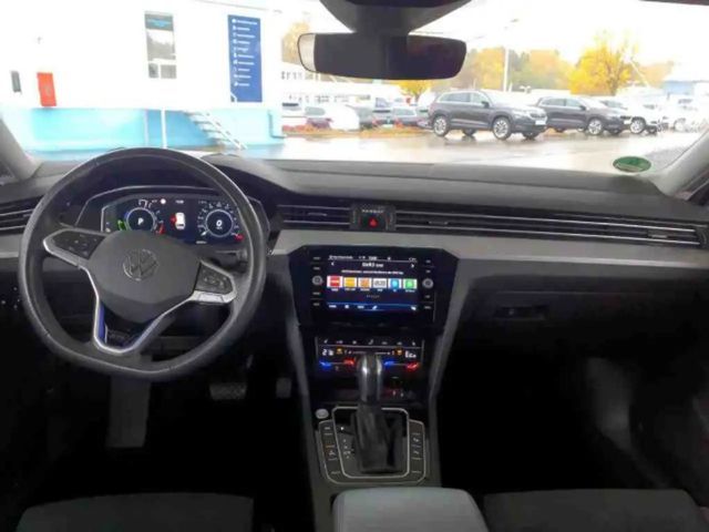 Volkswagen Passat GTE Variant