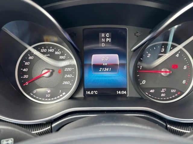 Mercedes-Benz V 220 4MATIC V 220 d