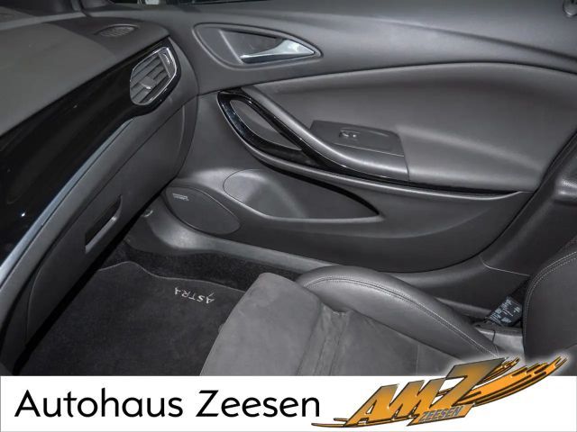 Opel Astra Sports Tourer Ultimate