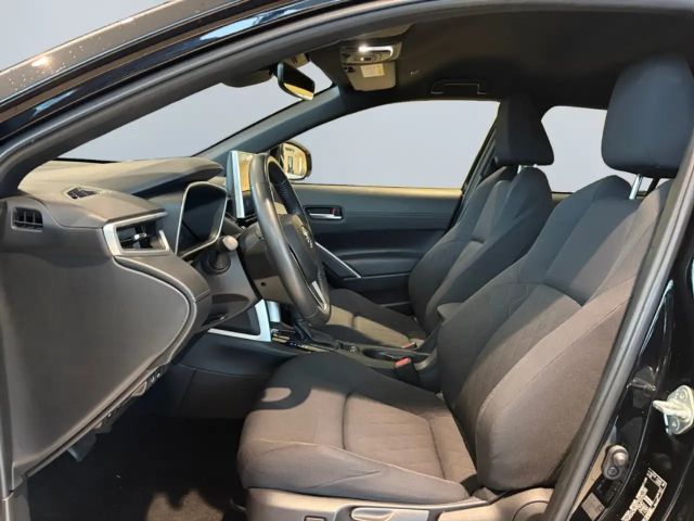 Toyota Corolla Cross Hybride Team D