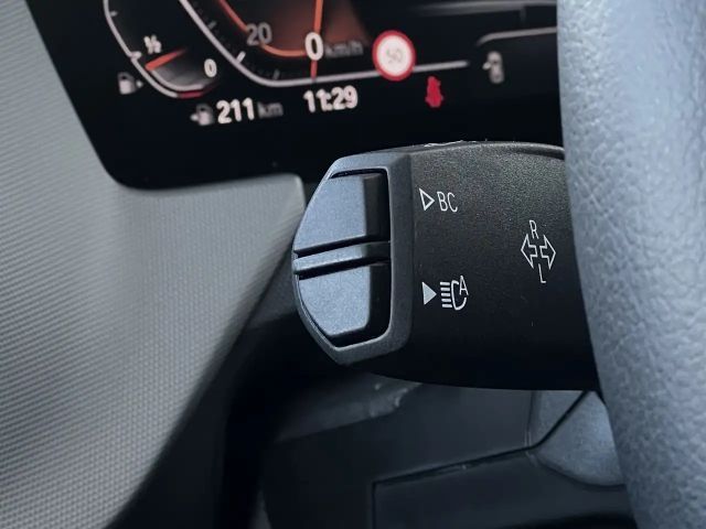 BMW 118 118i 5-deurs Advantage pakket Sedan