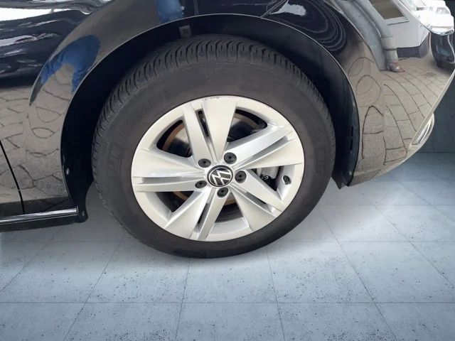 Volkswagen Golf 2.0 TDI DSG Life Variant