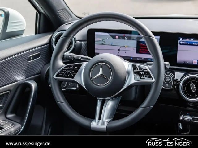Mercedes-Benz A 200 Progressive