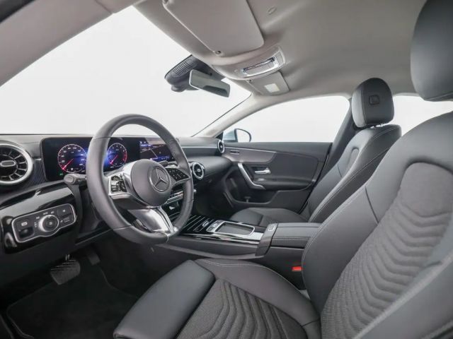 Mercedes-Benz CLA 180 Coupé