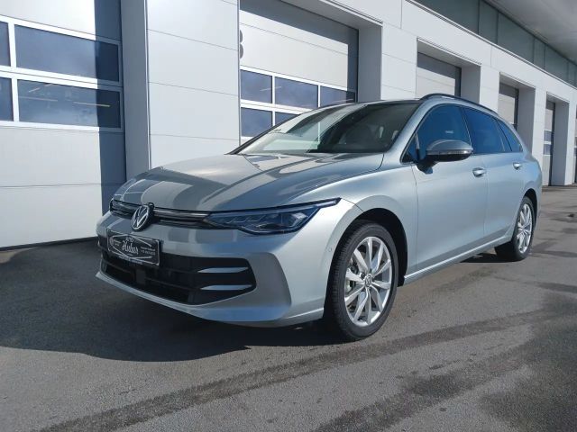 Volkswagen Golf 1.5 TSI Business Life Variant