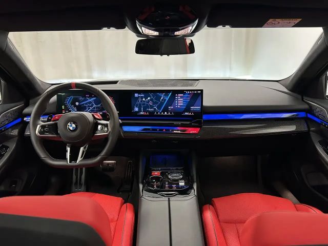 BMW M5 Touring Carbon-Keramik M Driver´s P. B&W LED AHK K