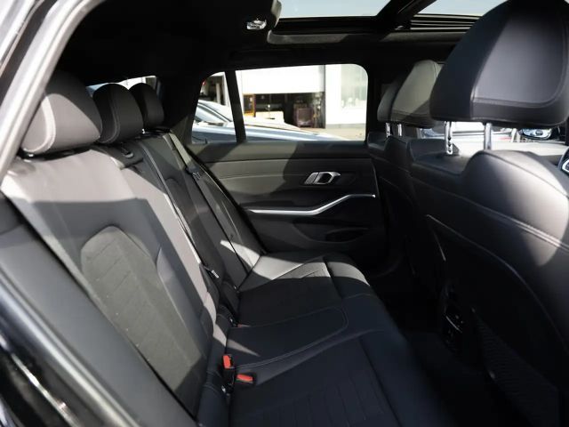 BMW 330 330e Sport Line Touring