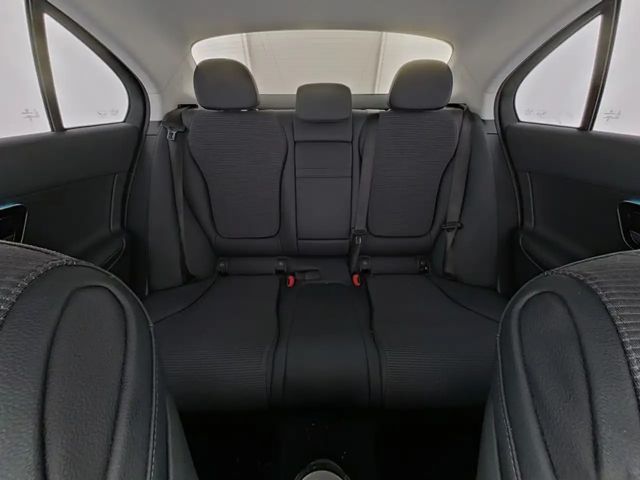 Mercedes-Benz C 200 AVANTGARDE Sedan