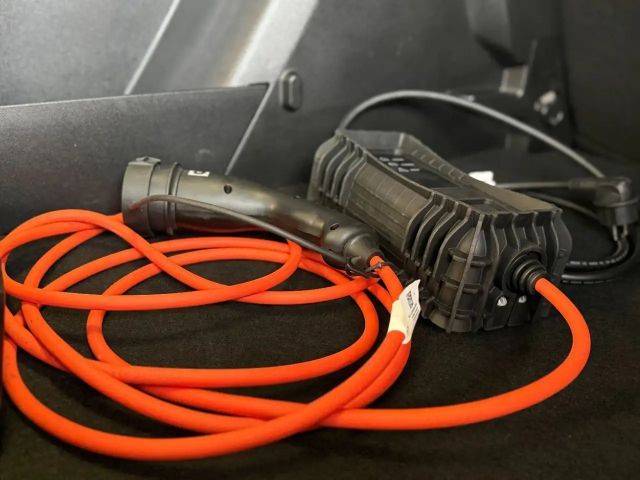 Peugeot E-2008 Active Pack